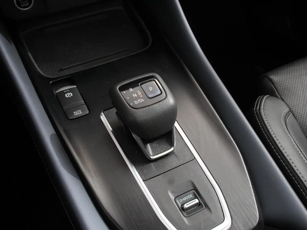 1.3 MHEV Xtronic Tekna Plus Navigatie Climate control Head up leder LMV Camera 360 Panorama dak Electrisch bedienbare achterklep