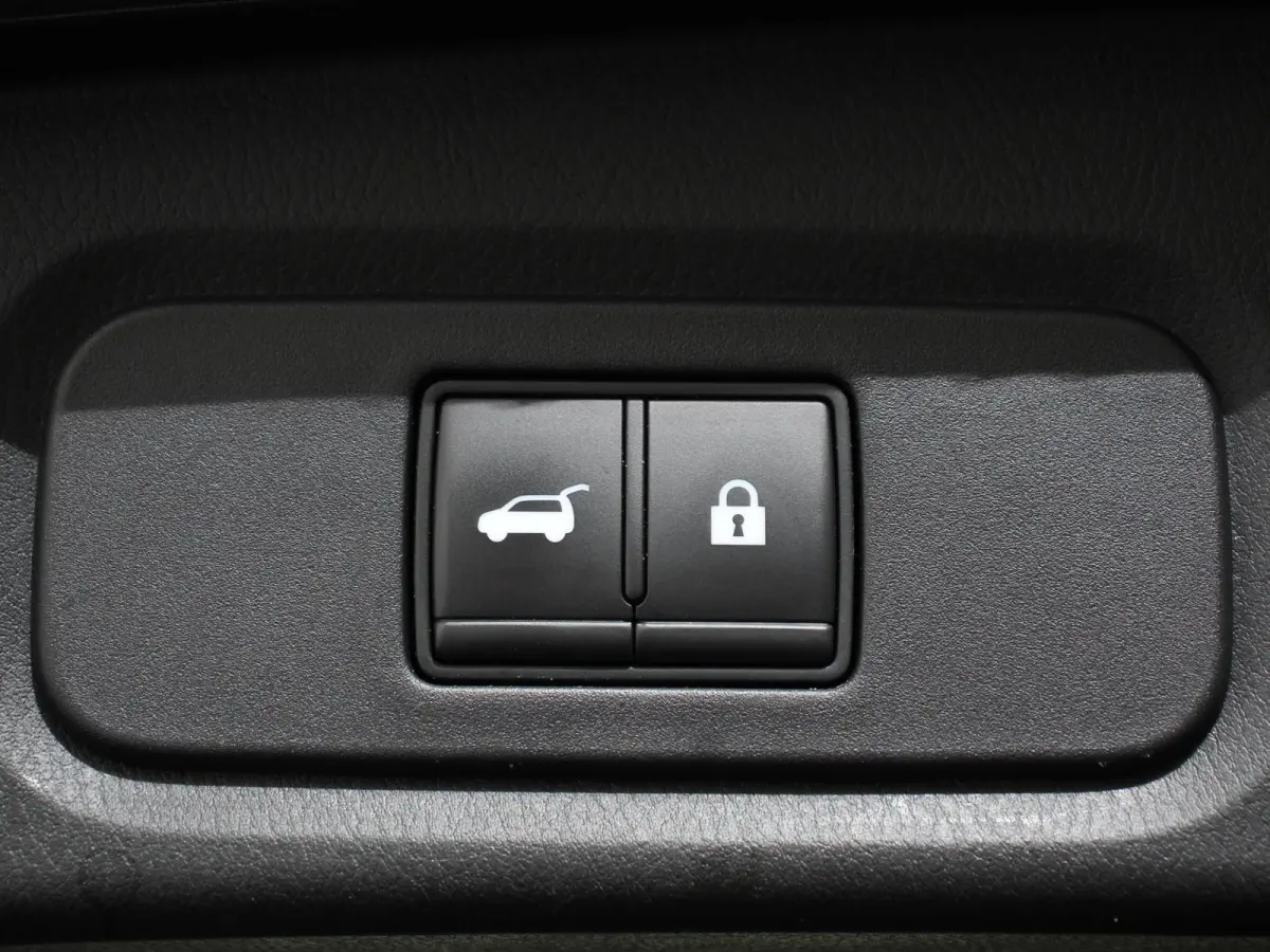 1.3 MHEV Xtronic Tekna Plus Navigatie Climate control Head up leder LMV Camera 360 Panorama dak Electrisch bedienbare achterklep