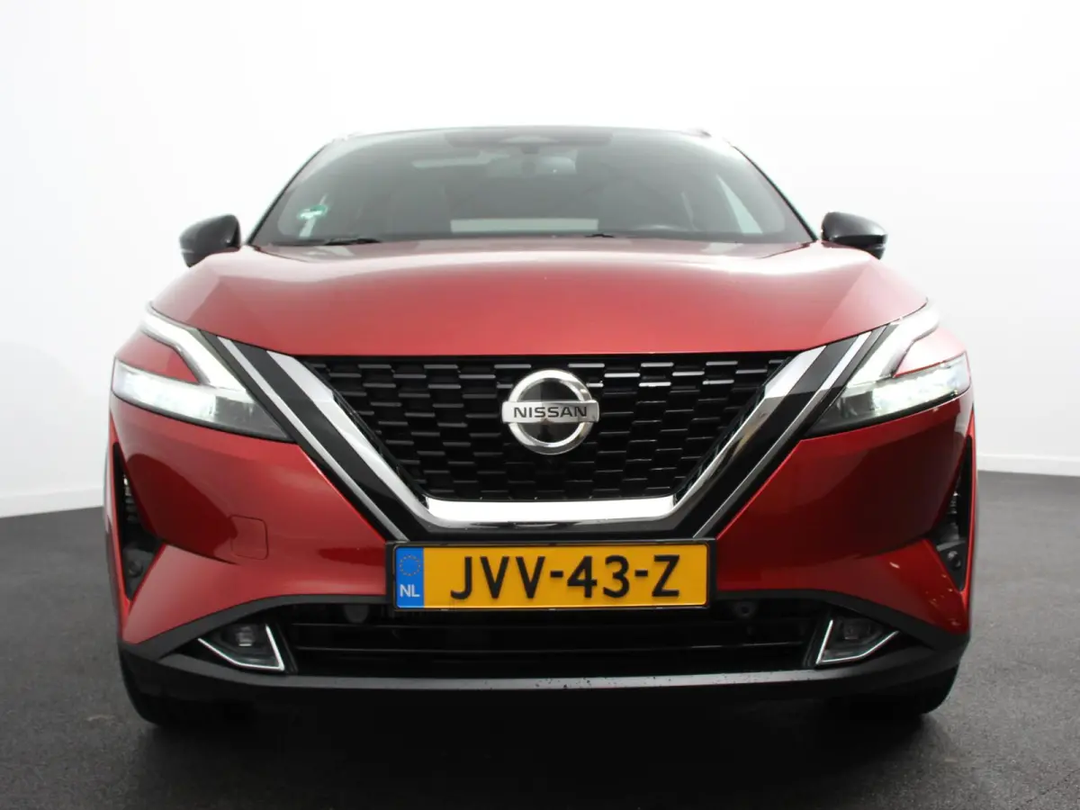1.3 MHEV Xtronic Tekna Plus Navigatie Climate control Head up leder LMV Camera 360 Panorama dak Electrisch bedienbare achterklep
