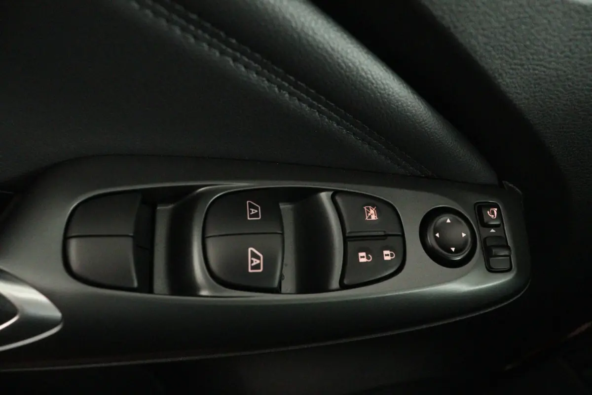 1.6 Hybrid N-Design | Adapt. Cruise | 360 Camera | Stoel- & Stuurverw. |