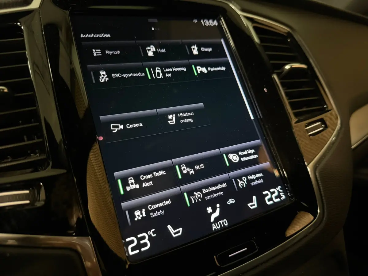 T8 AWD Recharge Inscription | Luchtvering | Trekhaak | 360 Camera | Harman Kardon | Adaptieve Cruise Control | Stoelverwarming voor+achter | Stuurwielverwarming | Schuifdak | 22 Inch | Full 