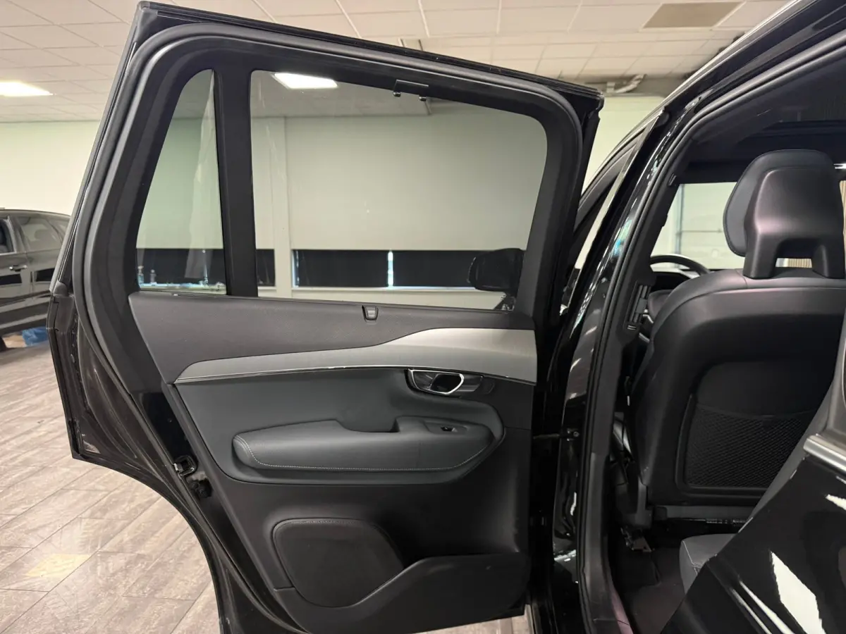 T8 AWD Recharge Inscription | Luchtvering | Trekhaak | 360 Camera | Harman Kardon | Adaptieve Cruise Control | Stoelverwarming voor+achter | Stuurwielverwarming | Schuifdak | 22 Inch | Full 