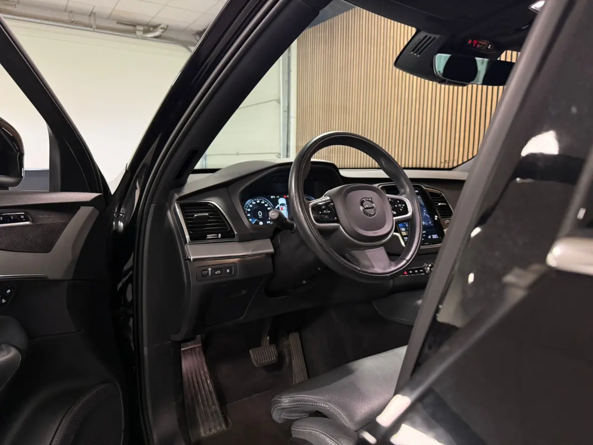 T8 AWD Recharge Inscription | Luchtvering | Trekhaak | 360 Camera | Harman Kardon | Adaptieve Cruise Control | Stoelverwarming voor+achter | Stuurwielverwarming | Schuifdak | 22 Inch | Full 