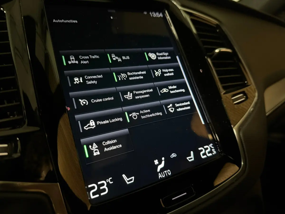 T8 AWD Recharge Inscription | Luchtvering | Trekhaak | 360 Camera | Harman Kardon | Adaptieve Cruise Control | Stoelverwarming voor+achter | Stuurwielverwarming | Schuifdak | 22 Inch | Full 
