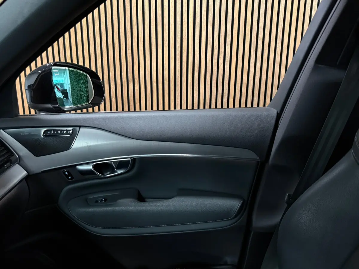 T8 AWD Recharge Inscription | Luchtvering | Trekhaak | 360 Camera | Harman Kardon | Adaptieve Cruise Control | Stoelverwarming voor+achter | Stuurwielverwarming | Schuifdak | 22 Inch | Full 