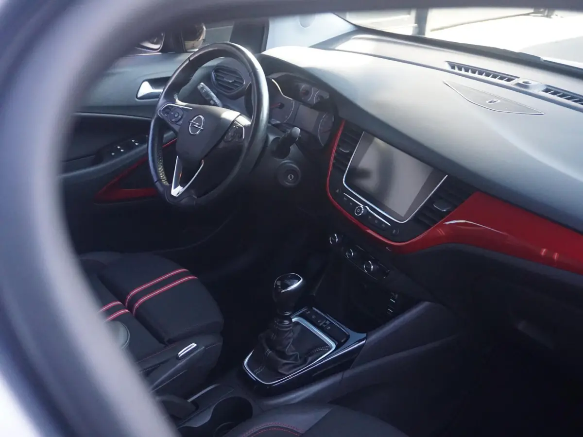 1.2 Turbo GS Line | 130pk! | All-season | Carplay