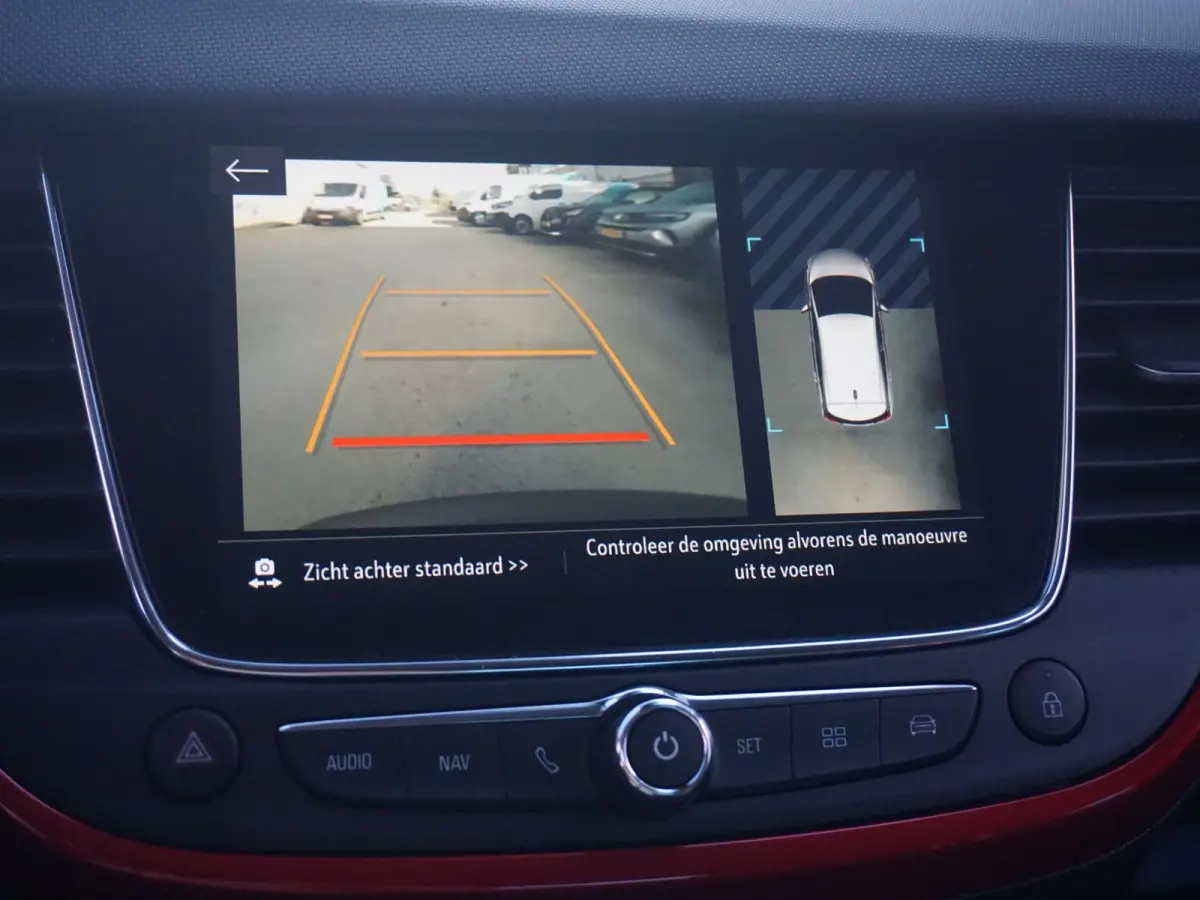 1.2 Turbo GS Line | 130pk! | All-season | Carplay