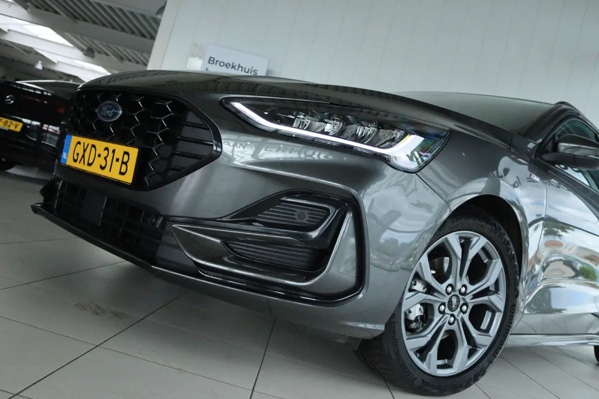 1.0 EcoBoost Hybrid ST Line | Cruise Control | Stoel+Stuurverwarming | Carplay | Navi | LED | Climate