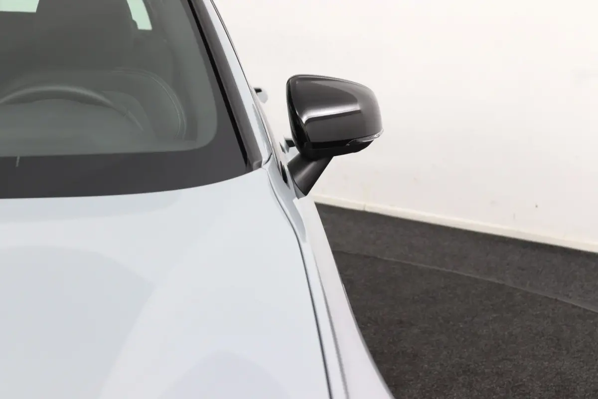 T8 Plug-in hybrid AWD Plus Dark | Stoelverwarming | 360 Camera | Voorruitverwarming | Harman\Kardon | Elek.  Sport Stoelen