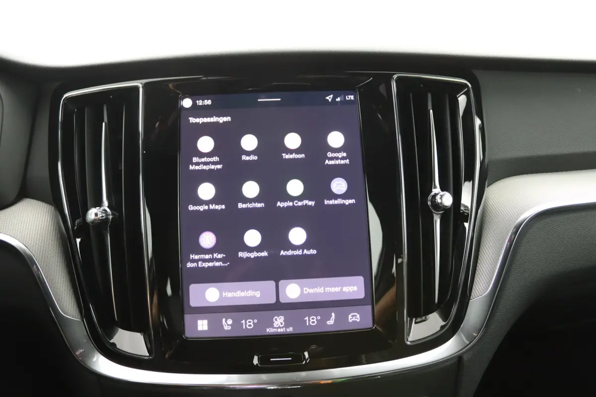 T8 Plug-in hybrid AWD Plus Dark | Stoelverwarming | 360 Camera | Voorruitverwarming | Harman\Kardon | Elek.  Sport Stoelen