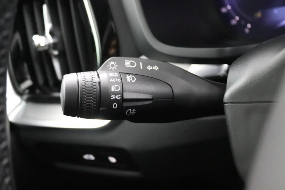 T8 Plug-in hybrid AWD Plus Dark | Stoelverwarming | 360 Camera | Voorruitverwarming | Harman\Kardon | Elek.  Sport Stoelen