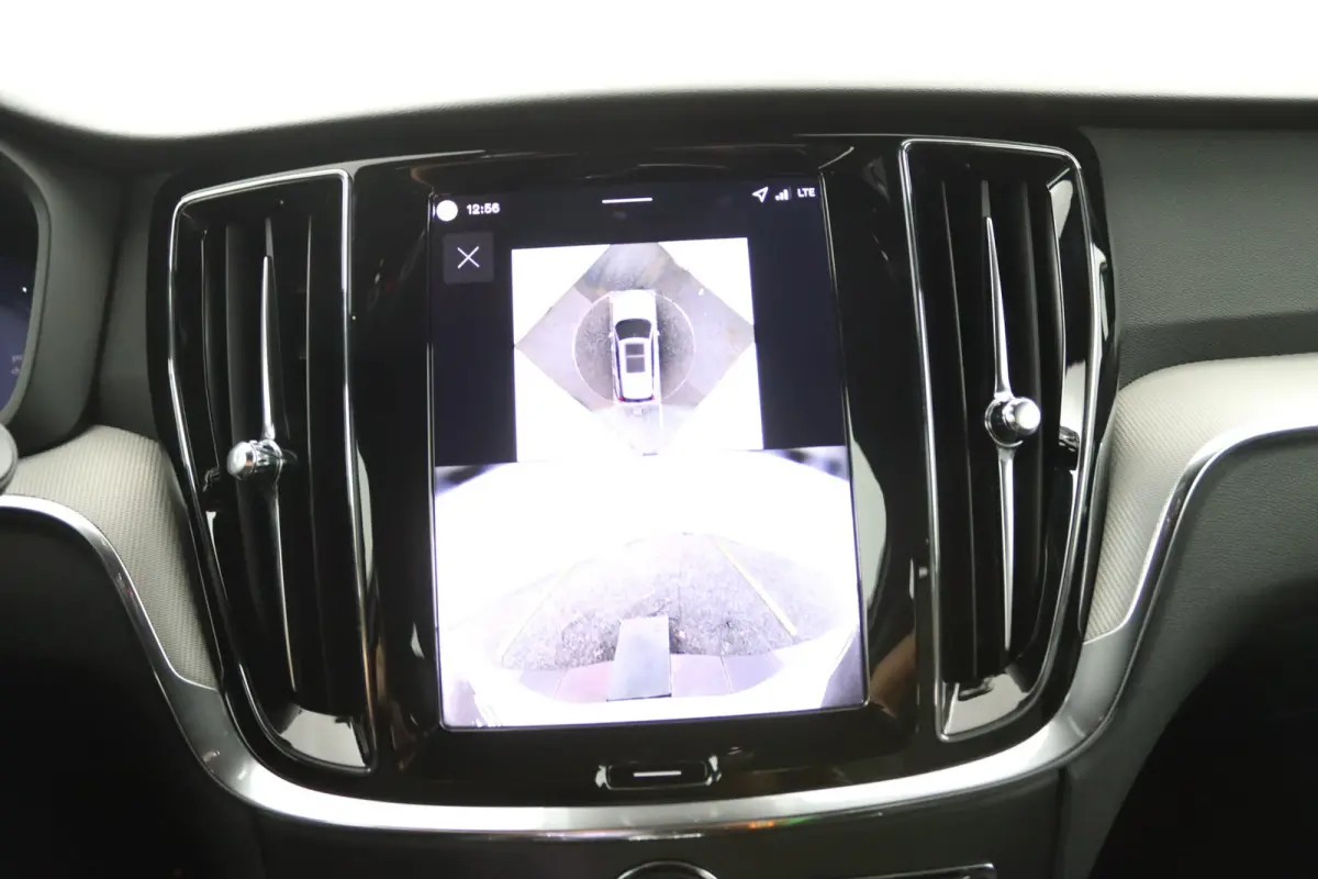 T8 Plug-in hybrid AWD Plus Dark | Stoelverwarming | 360 Camera | Voorruitverwarming | Harman\Kardon | Elek.  Sport Stoelen