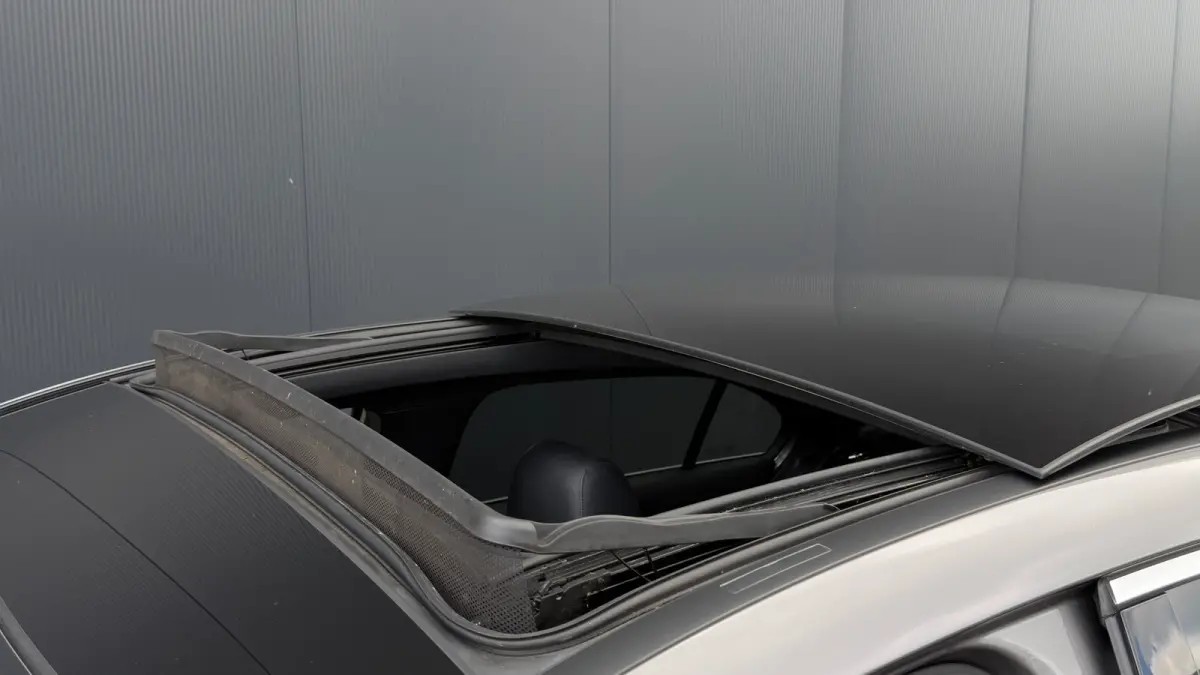 250e 218pk Business Solution Luxury Limited | SOH: 89,53% | Panoramadak | Burmester Audio | Camera | Cruise | Stoelverwarming | Leder | 17"