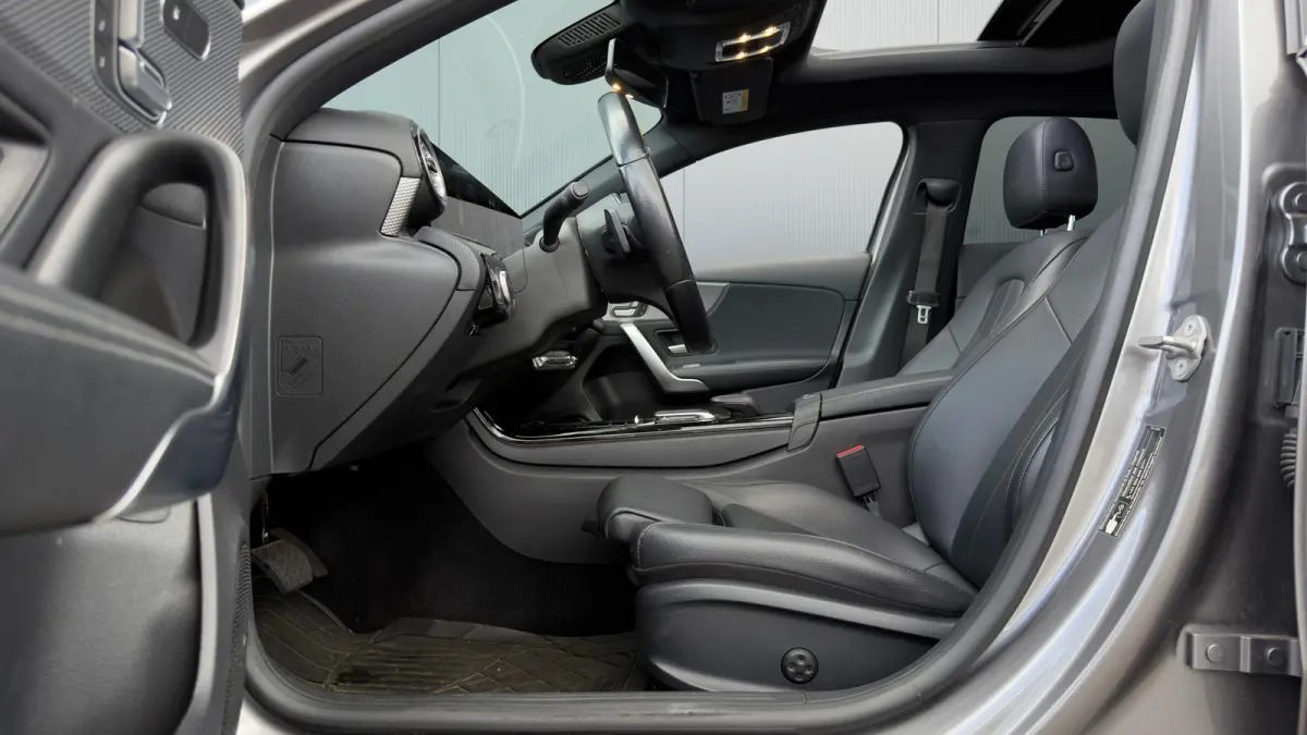 250e 218pk Business Solution Luxury Limited | SOH: 89,53% | Panoramadak | Burmester Audio | Camera | Cruise | Stoelverwarming | Leder | 17"