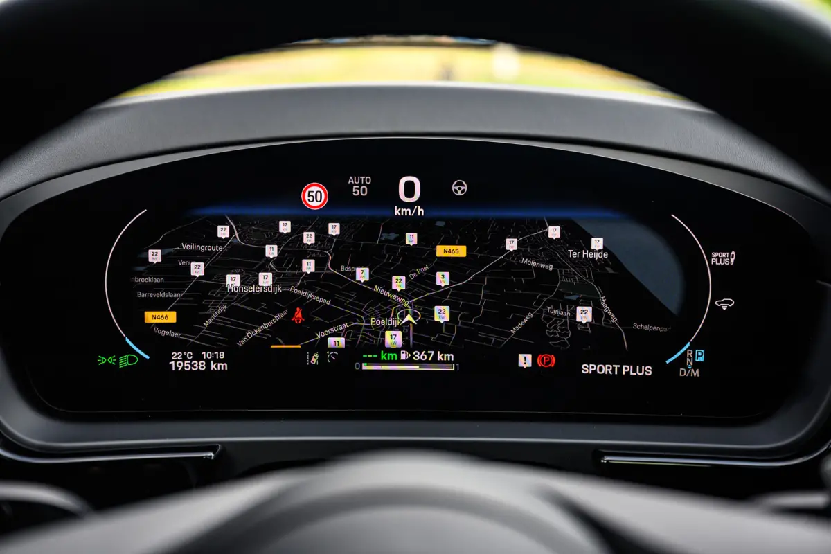 3.0 S E-Hybrid Black Edition Pano/InnoDrive/HUD/360/Luchtvering/Massage