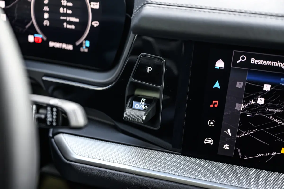 3.0 S E-Hybrid Black Edition Pano/InnoDrive/HUD/360/Luchtvering/Massage