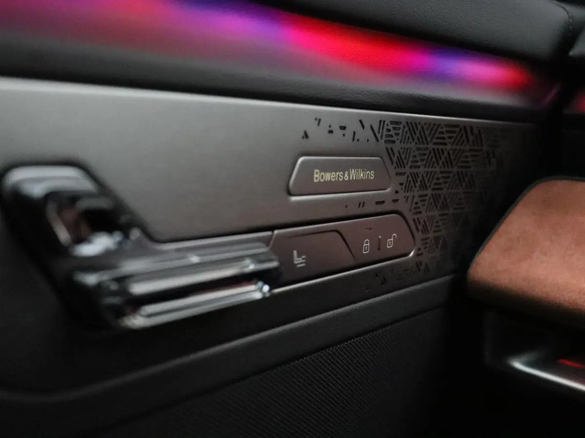 xDrive60 M Sportpakket Pro | Executive Lounge | Executive Pack | Connoisseur Pack | Bowers & Wilkins