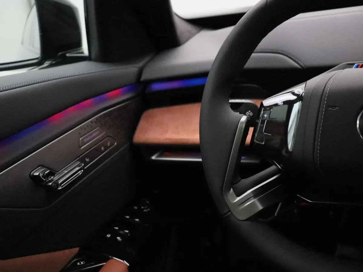xDrive60 M Sportpakket Pro | Executive Lounge | Executive Pack | Connoisseur Pack | Bowers & Wilkins