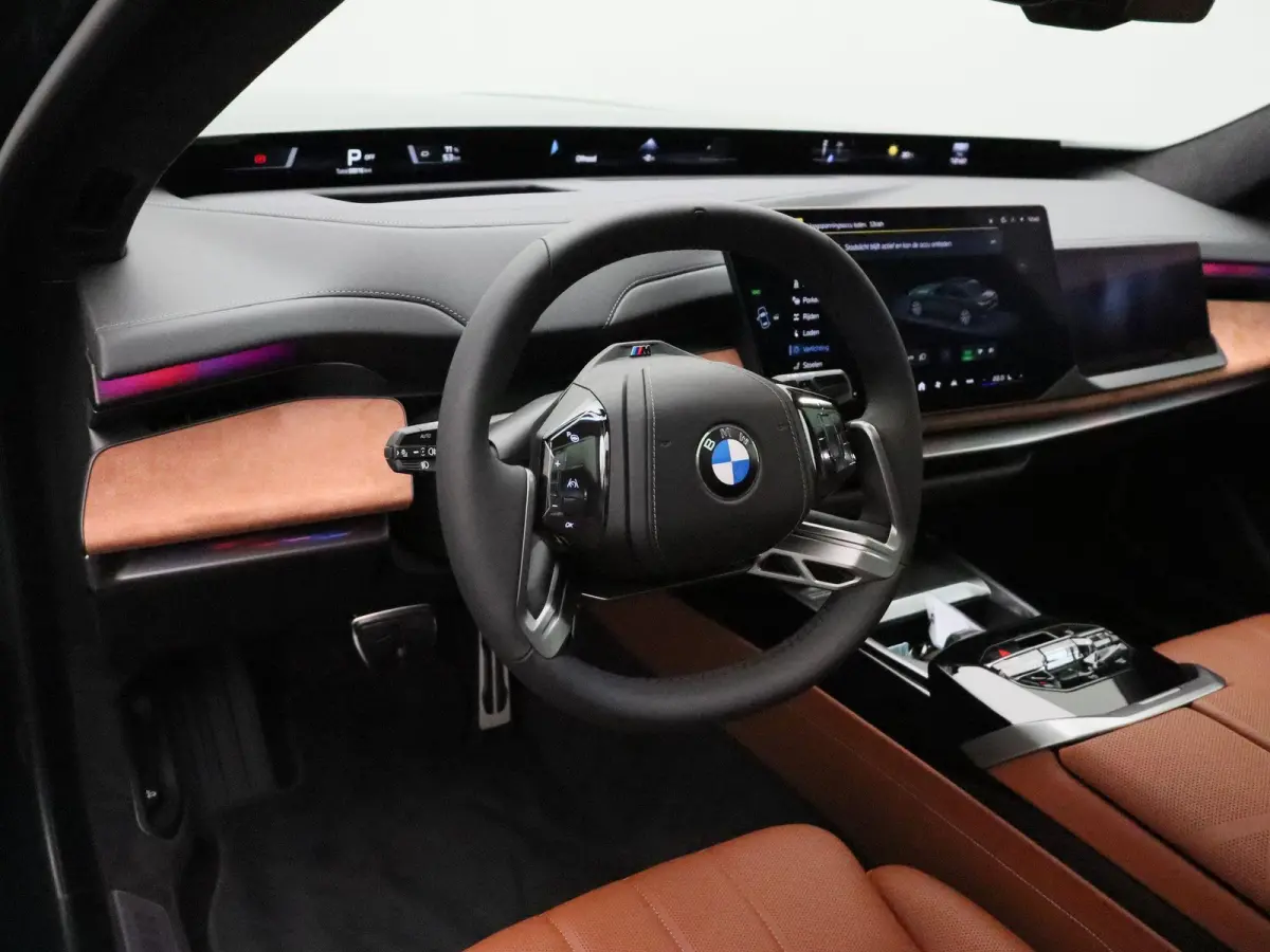 xDrive60 M Sportpakket Pro | Executive Lounge | Executive Pack | Connoisseur Pack | Bowers & Wilkins