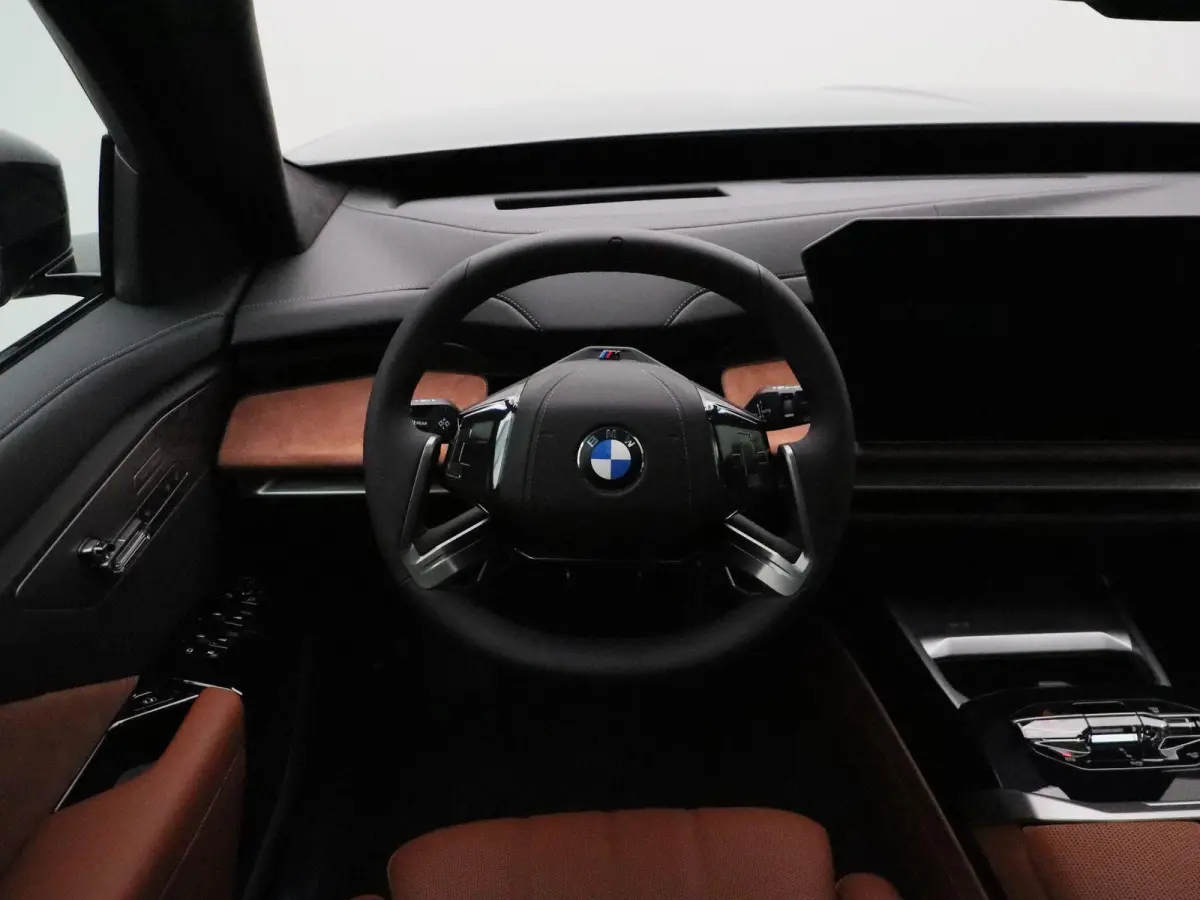 xDrive60 M Sportpakket Pro | Executive Lounge | Executive Pack | Connoisseur Pack | Bowers & Wilkins