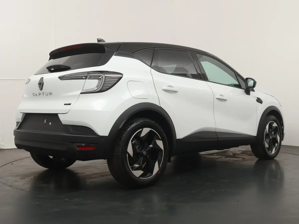 techno full hybrid E-Tech 160 | pack winter | pack light & sound | pack advanced driving assist |