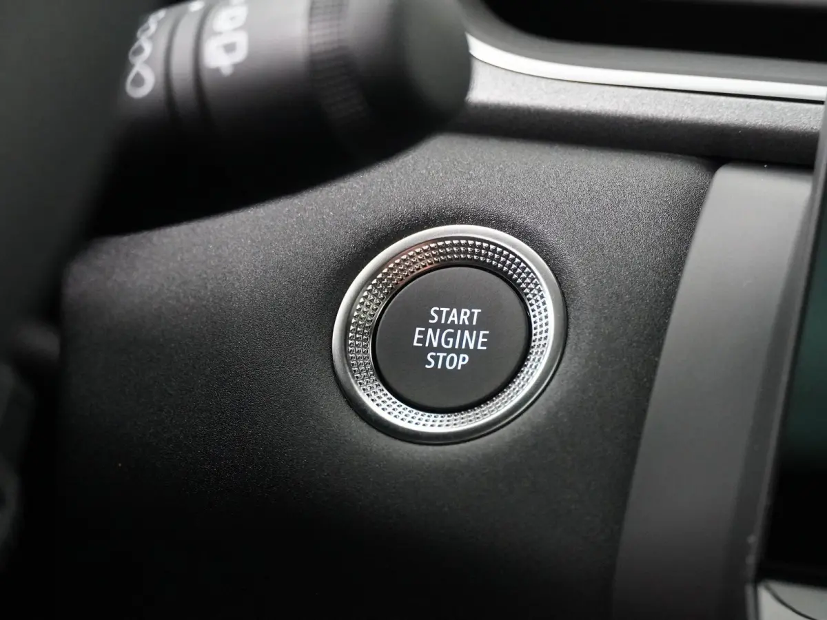 techno full hybrid E-Tech 160 | pack winter | pack light & sound | pack advanced driving assist |