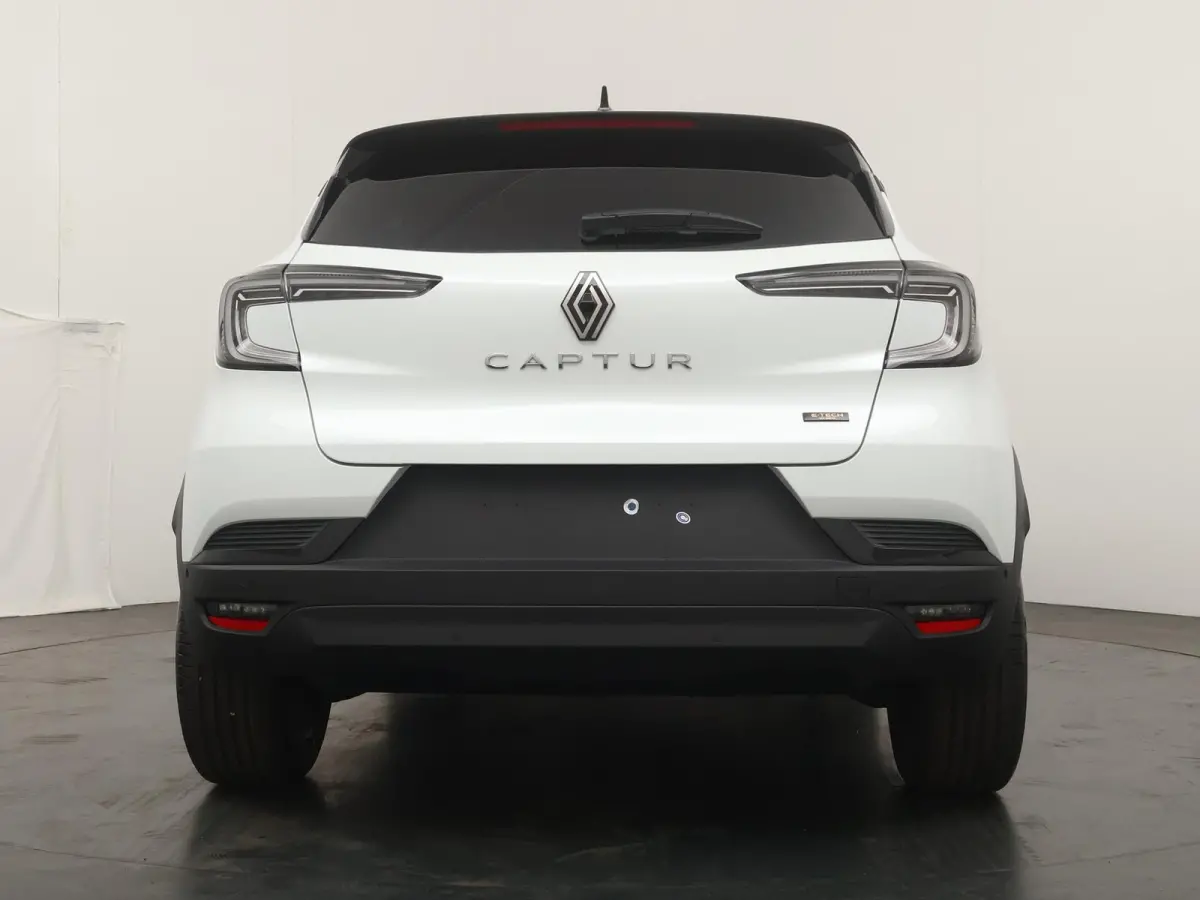 techno full hybrid E-Tech 160 | pack winter | pack light & sound | pack advanced driving assist |