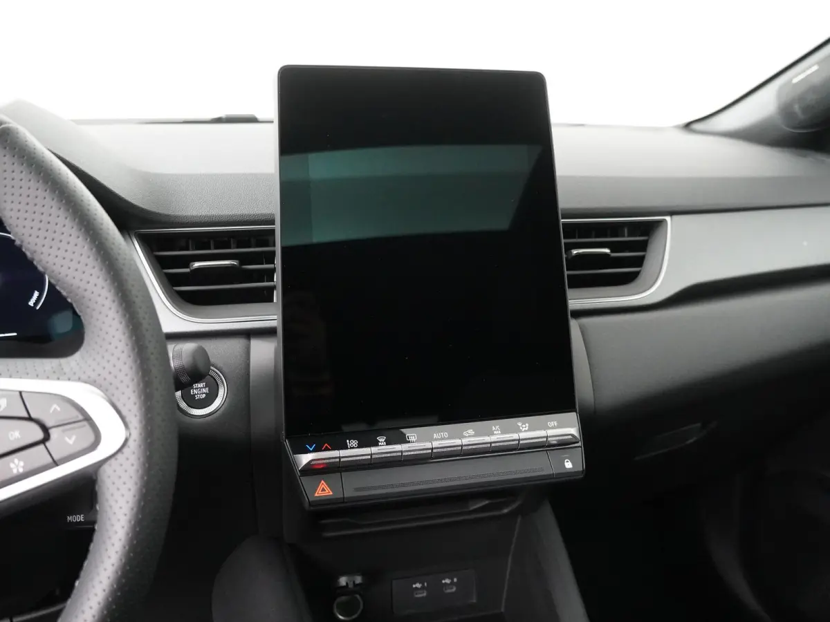 techno full hybrid E-Tech 160 | pack winter | pack light & sound | pack advanced driving assist |