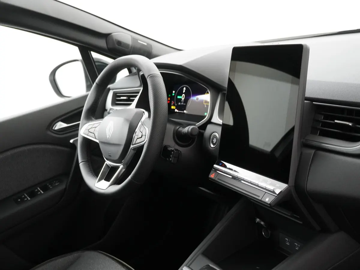 techno full hybrid E-Tech 160 | pack winter | pack light & sound | pack advanced driving assist |