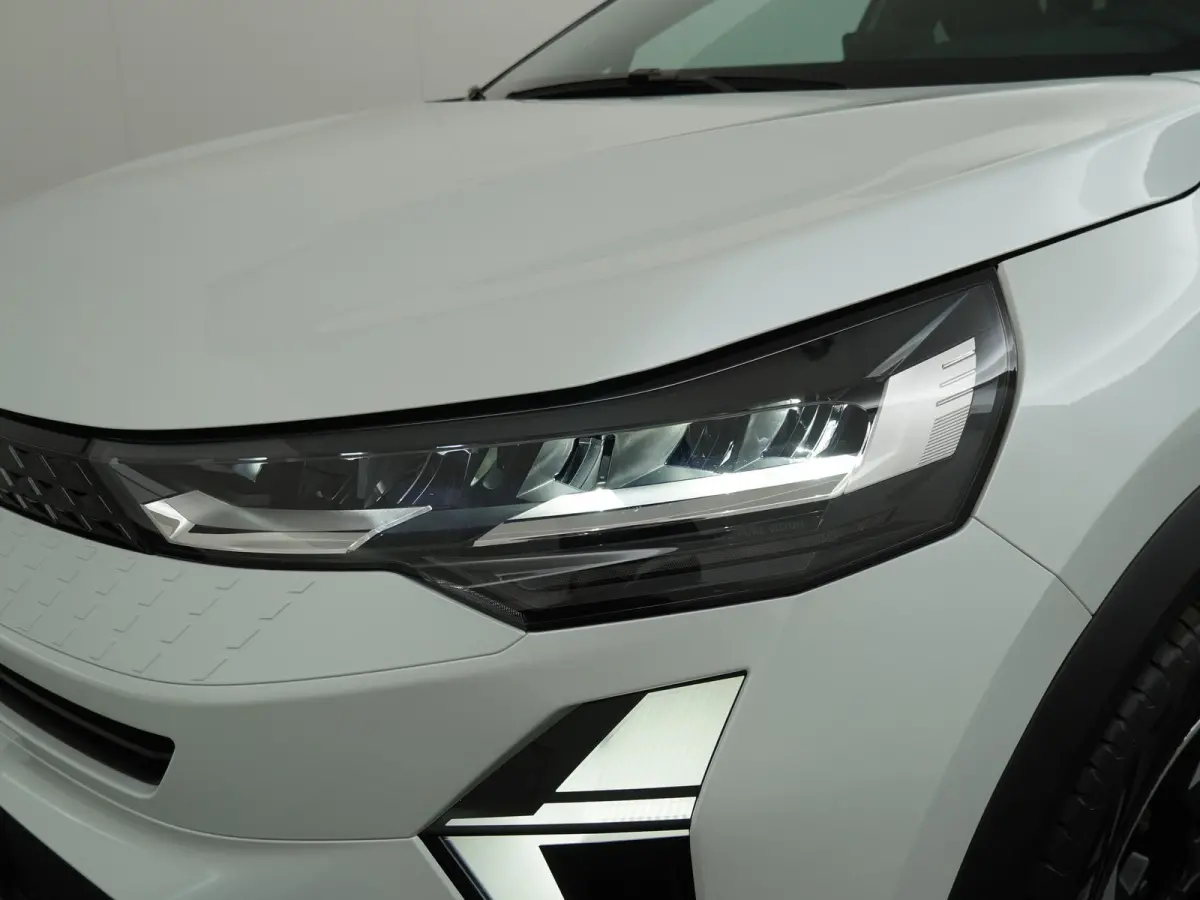 techno full hybrid E-Tech 160 | pack winter | pack light & sound | pack advanced driving assist |