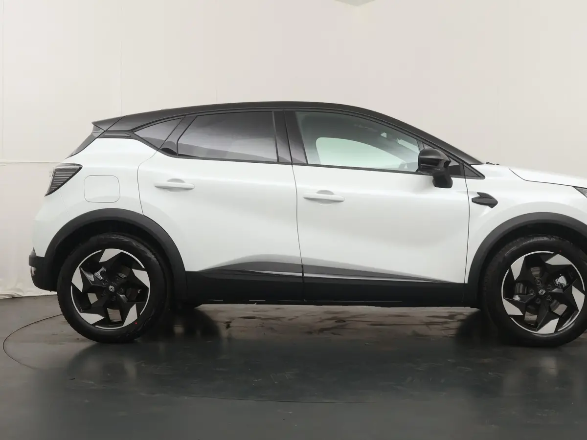 techno full hybrid E-Tech 160 | pack winter | pack light & sound | pack advanced driving assist |