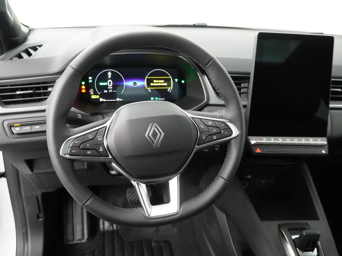 techno full hybrid E-Tech 160 | pack winter | pack light & sound | pack advanced driving assist |