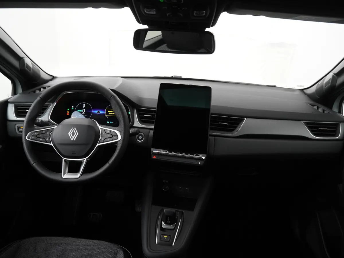 techno full hybrid E-Tech 160 | pack winter | pack light & sound | pack advanced driving assist |