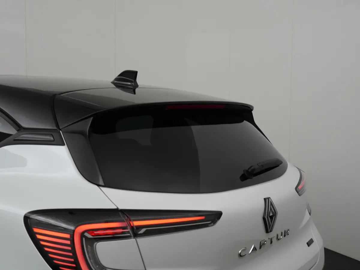 techno full hybrid E-Tech 160 | pack winter | pack light & sound | pack advanced driving assist |