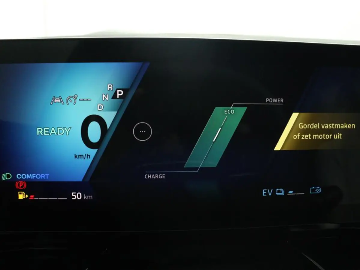 iconic full hybrid E-Tech 200 - 5 zitplaatsen | Panoramadak | Harman Kardon | Matrix Led |
