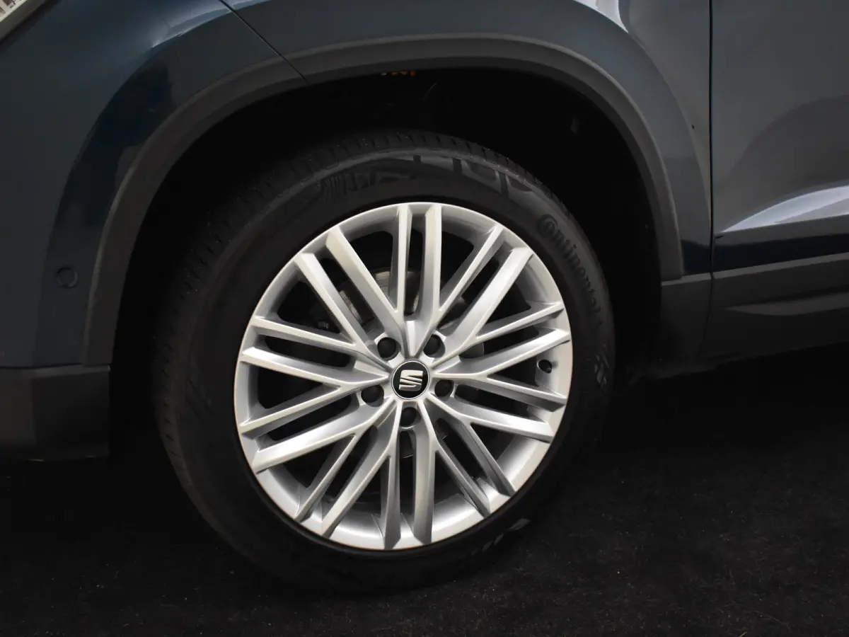 1.5 TSI Xcellence Business Intense 150PK DSG/AUTO | Elektr Glazen pano-dak | 360gr Camera | App connect | Dodehoek | Keyless | Parkeer assistent | Stoelverw | DAB | LED | 18"LMV