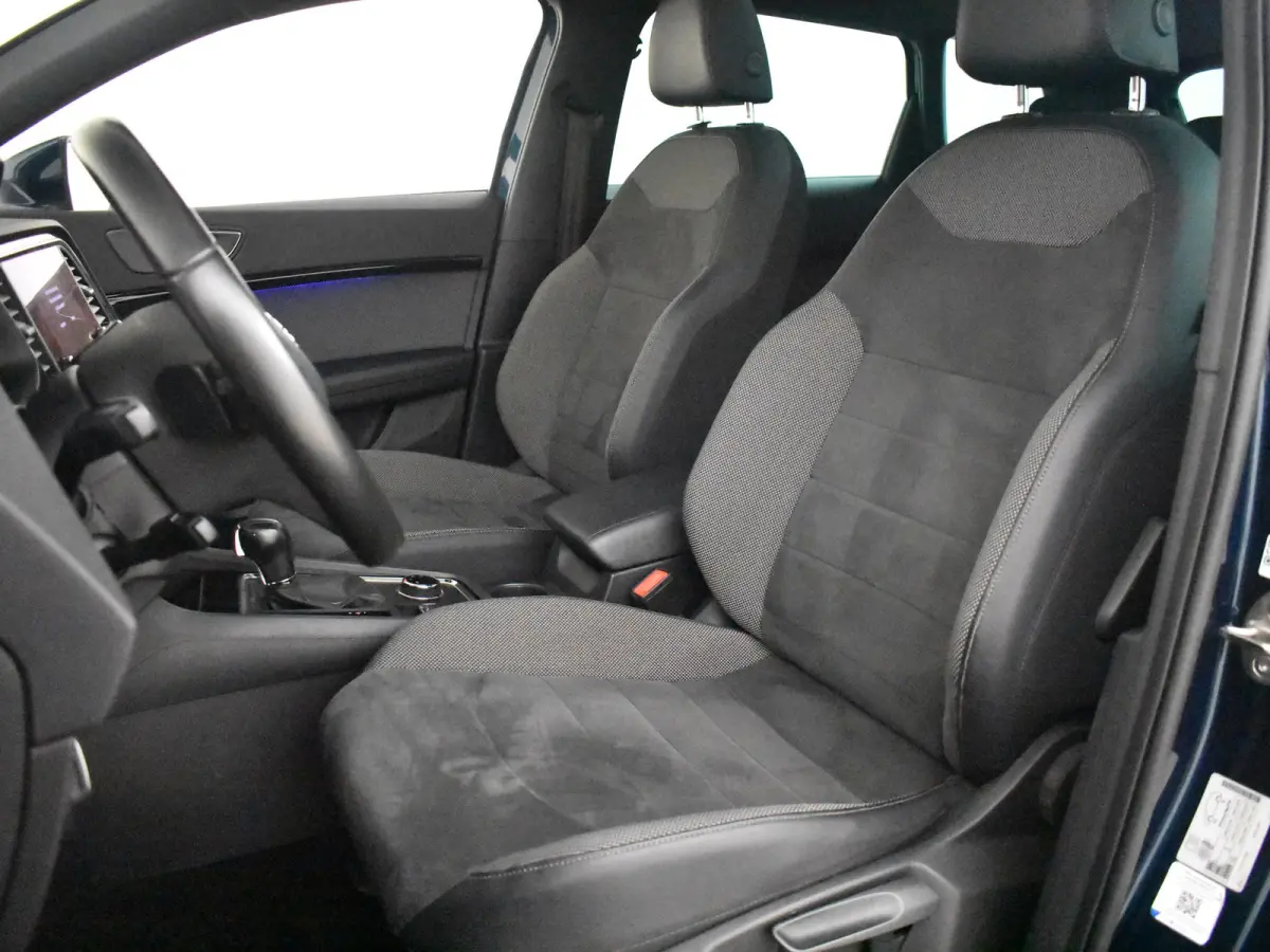 1.5 TSI Xcellence Business Intense 150PK DSG/AUTO | Elektr Glazen pano-dak | 360gr Camera | App connect | Dodehoek | Keyless | Parkeer assistent | Stoelverw | DAB | LED | 18"LMV