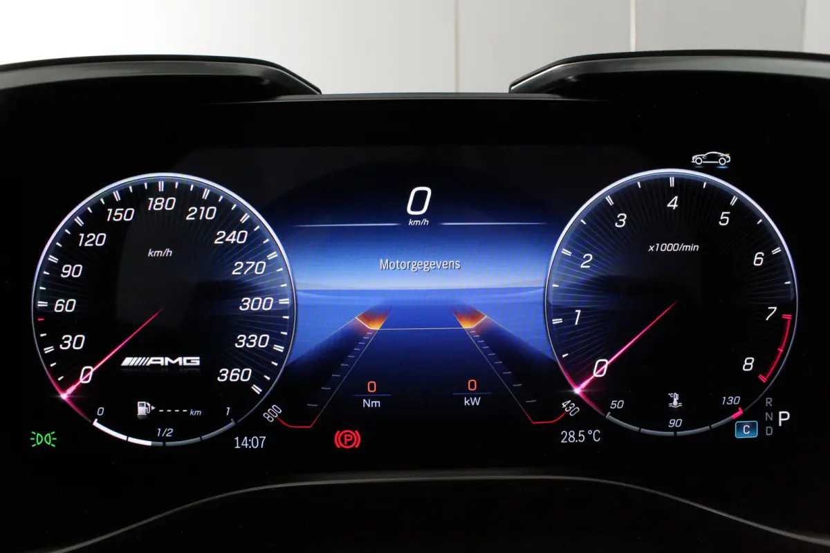 Roadster AMG 63 4MATIC+ > V8 Bi-Turbo/Night-pakket/AMG-performance Sportstoelen/Premium Plus... 1664