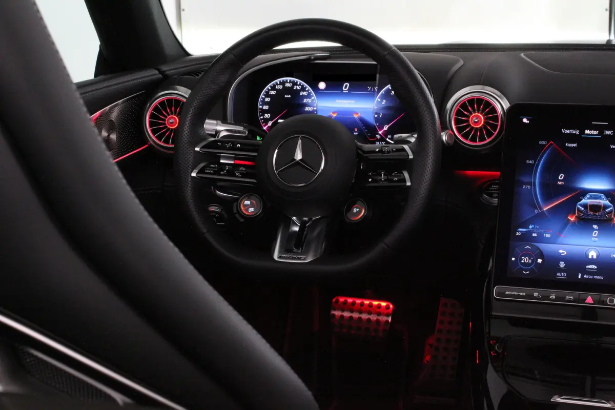 Roadster AMG 63 4MATIC+ > V8 Bi-Turbo/Night-pakket/AMG-performance Sportstoelen/Premium Plus... 1664