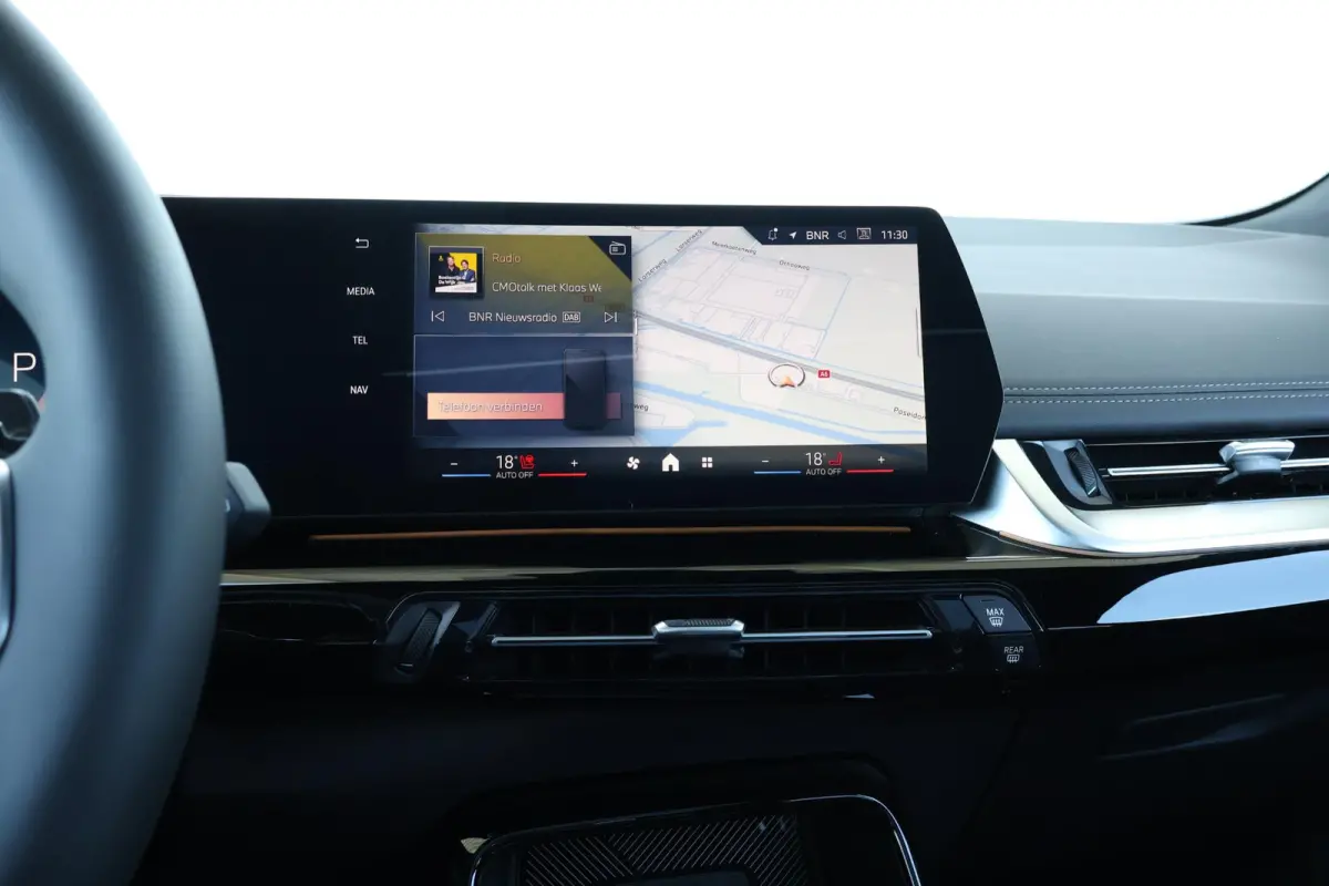 225e xDrive M Sportpakket | Travel Pack | Comfort Pack | Premium Pack | Harman Kardon