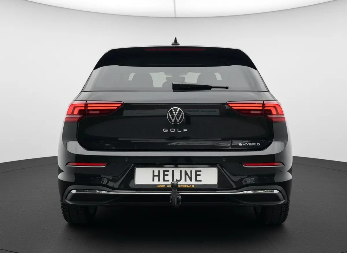 1.5 eHybrid 204PK PLUG IN. LIFE NAVI/CARPLAY/CAMERA/TREKHAAK