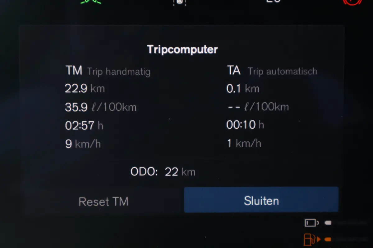 2.0 T8 Plug-in hybrid AWD Ultra Bright Exec. Ed. | B&W Audio | 22'' | Massage |