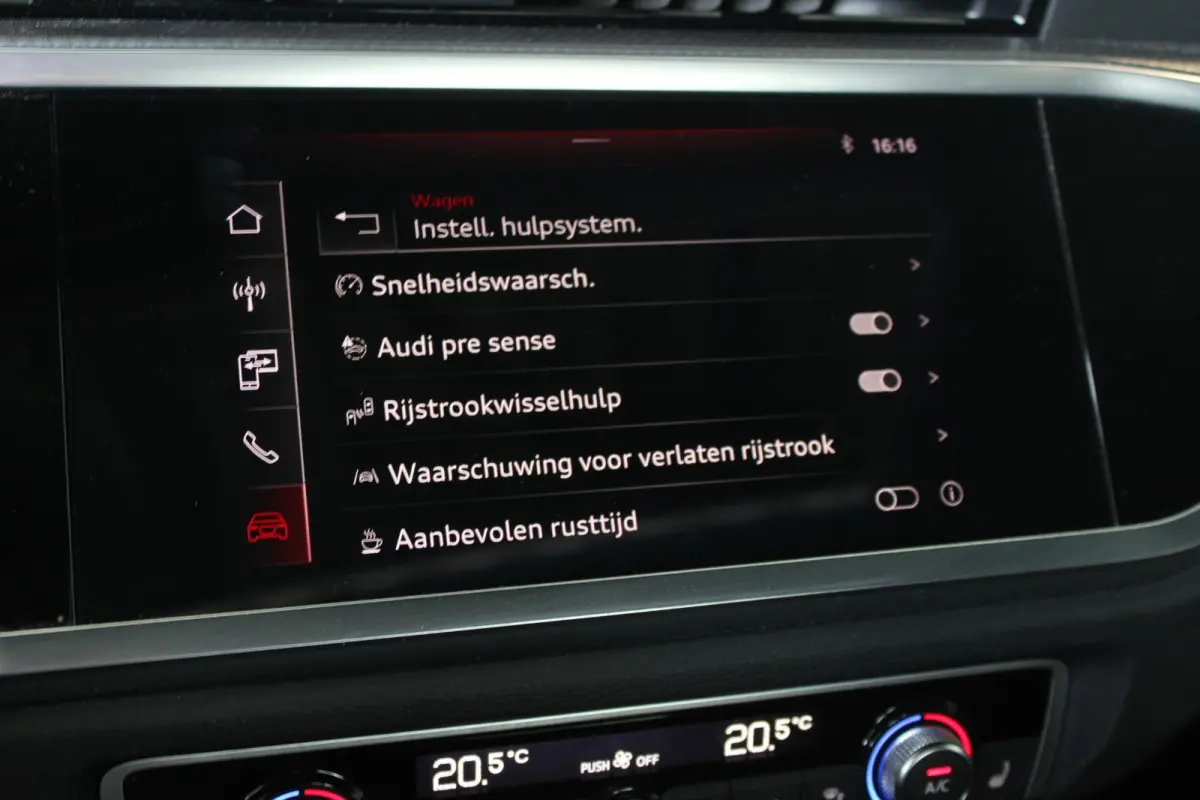 35 TFSI S-Line Edition Trekhaak | Pano | Carplay | LED | Privacy glass | Sportstoelen | Bluetooth | Virtual Cockpit | 19" LMV | PDC