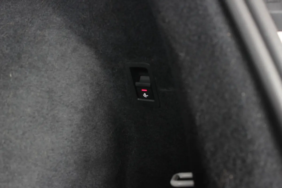 35 TFSI S-Line Edition Trekhaak | Pano | Carplay | LED | Privacy glass | Sportstoelen | Bluetooth | Virtual Cockpit | 19" LMV | PDC