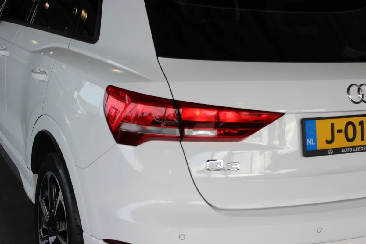 35 TFSI S-Line Edition Trekhaak | Pano | Carplay | LED | Privacy glass | Sportstoelen | Bluetooth | Virtual Cockpit | 19" LMV | PDC