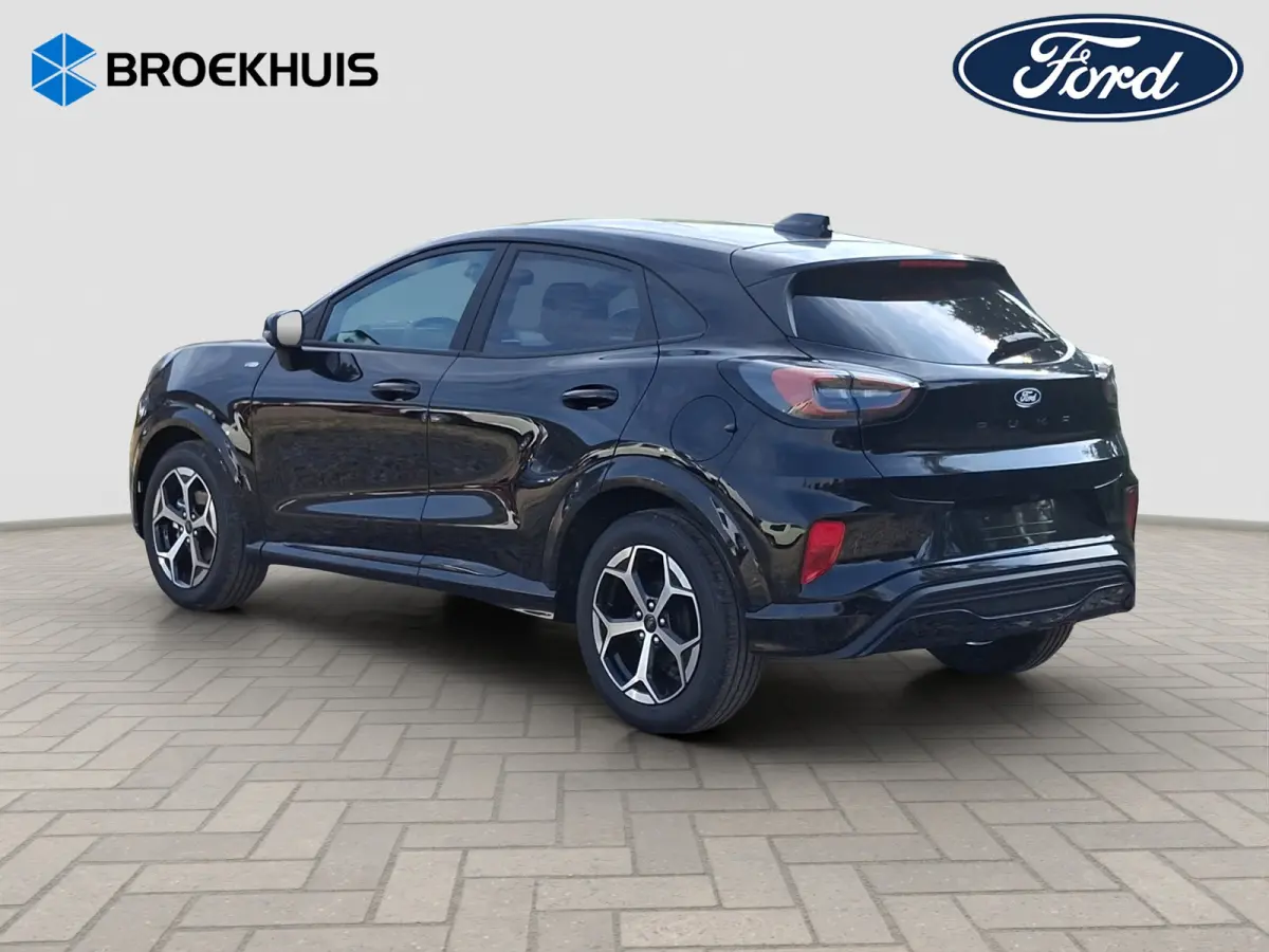 1.0 EcoBoost ST-Line | Achteruitrijcamera | All Weather banden | Armsteun voor