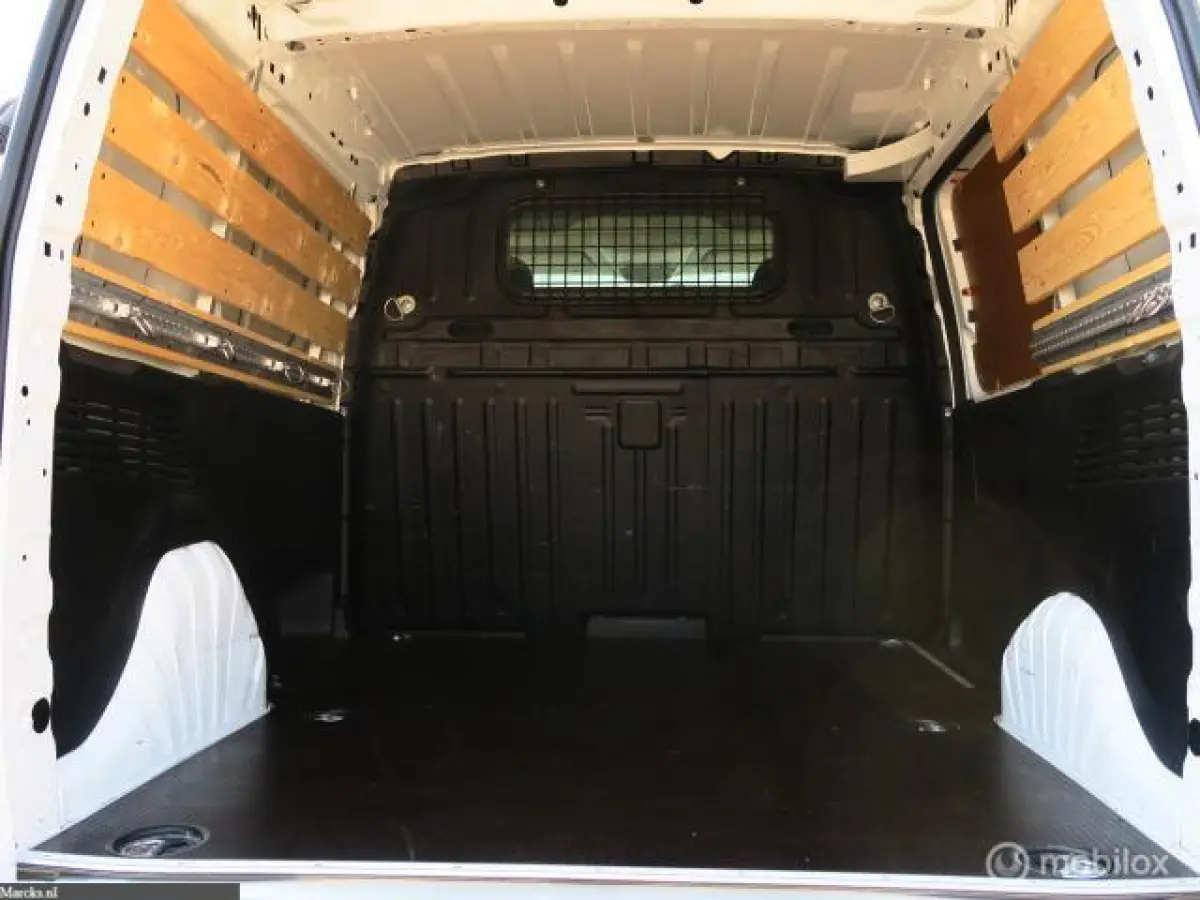 bestel 1.5 BlueHDI Pro