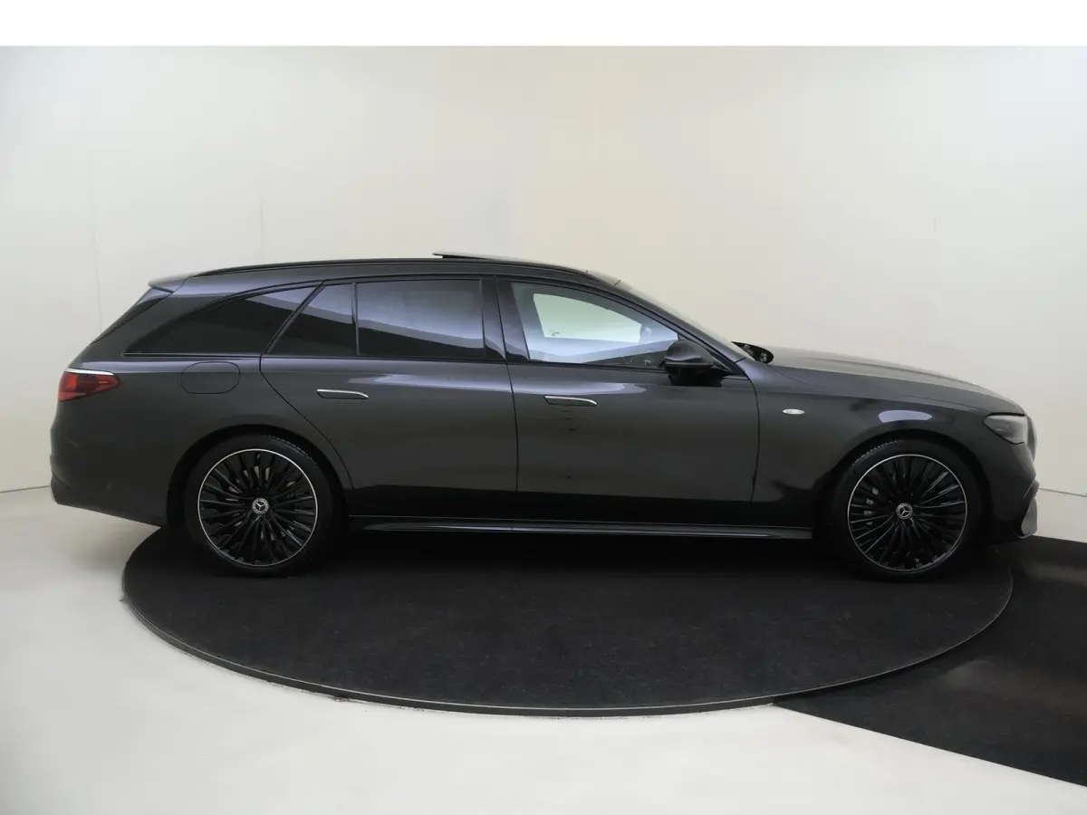 300 e Sport Edition / Superscreen / Memory-Stoelen / Panaromadak / Night-pakket /