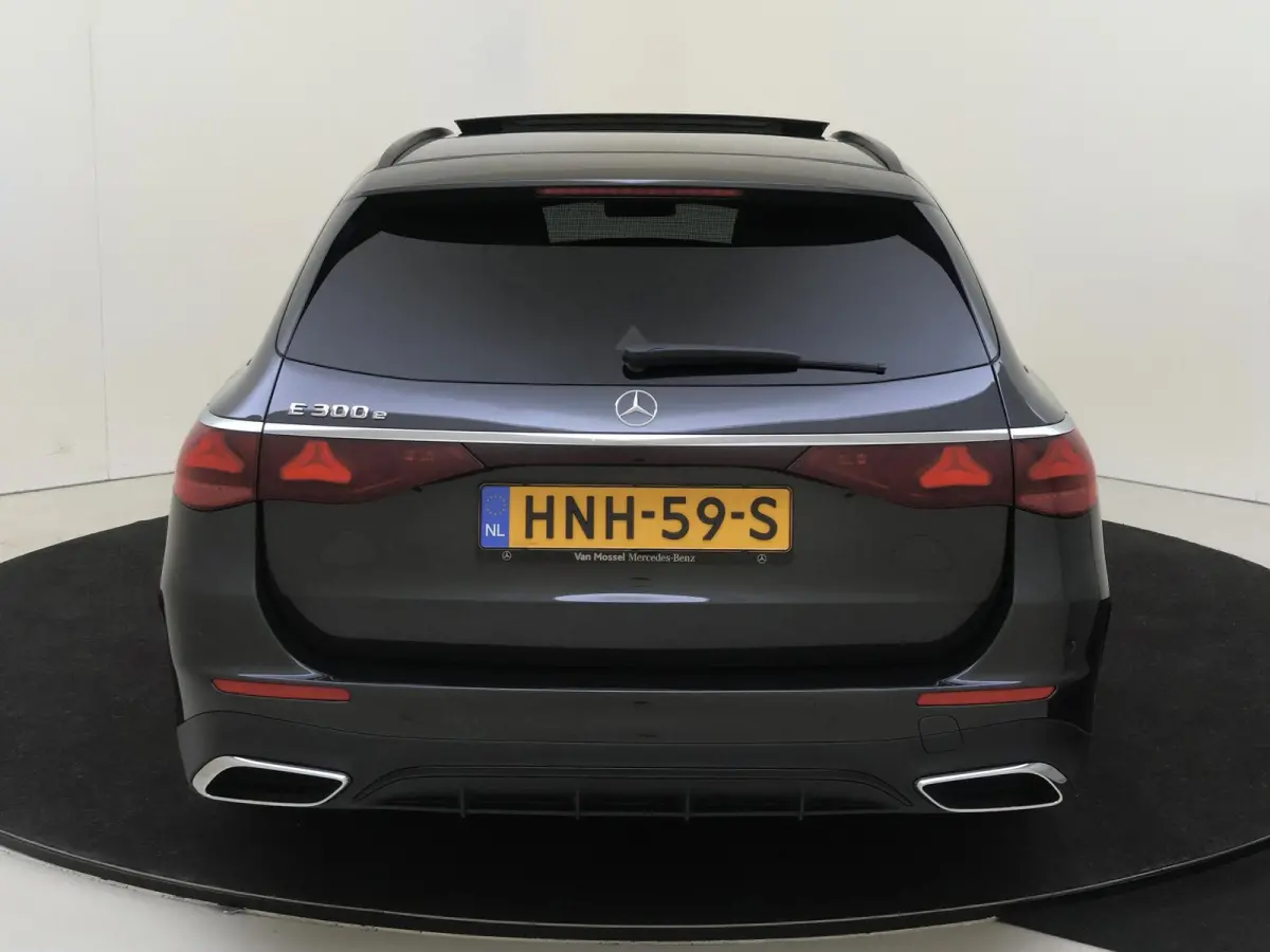 300 e Sport Edition / Superscreen / Memory-Stoelen / Panaromadak / Night-pakket /