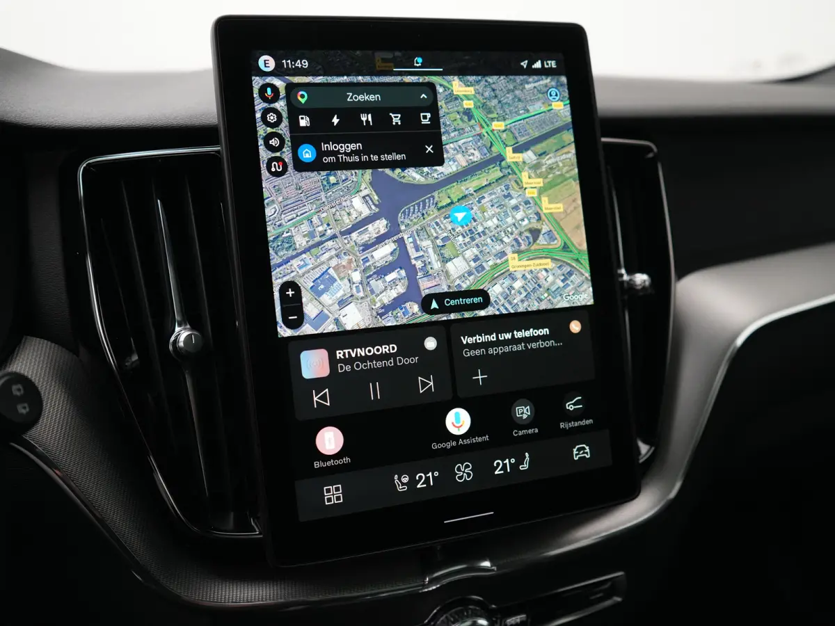 T6 Recharge AWD Plus Black Edition | Luchtvering | Premium Pack | Head-Up | Panoramadak | 360° Camera | 22" | Nappa Sportstoel | Harman/Kardon